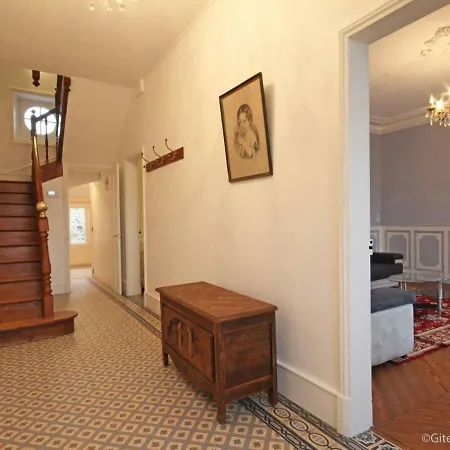 Grande Maison Bourgeoise Renovee Avec Jardin, Vue Imprenable Et Proche Lac - Fr-1-497-11 Neuvy-au-Houlme