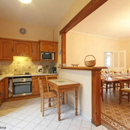 Otel Grande Maison Bourgeoise Renovee Avec Jardin, Vue Imprenable Et Proche Lac - Fr-1-497-11 3*