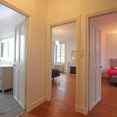 Otel Grande Maison Bourgeoise Renovee Avec Jardin, Vue Imprenable Et Proche Lac - Fr-1-497-11 Neuvy-au-Houlme