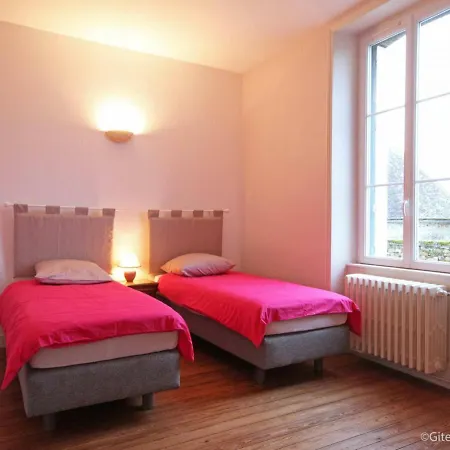 Otel Grande Maison Bourgeoise Renovee Avec Jardin, Vue Imprenable Et Proche Lac - Fr-1-497-11 3*